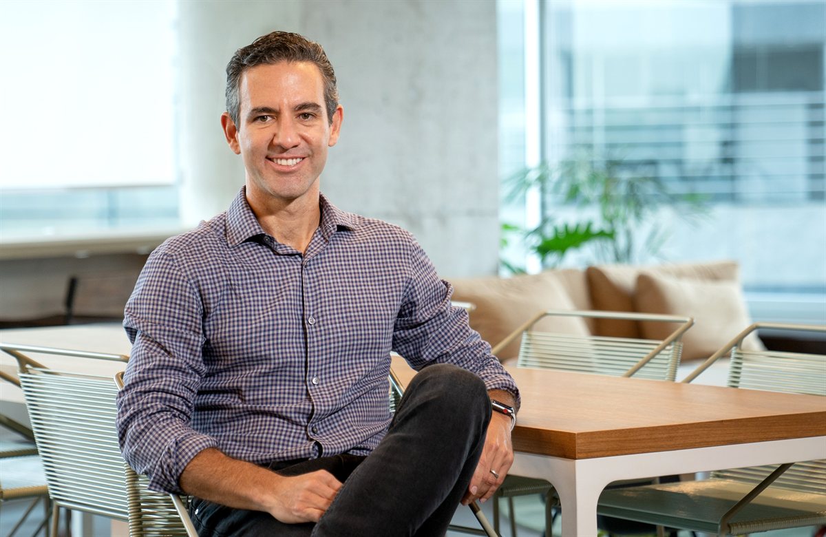 Portrait of David Vélez, co-founder and CEO of Nubank.